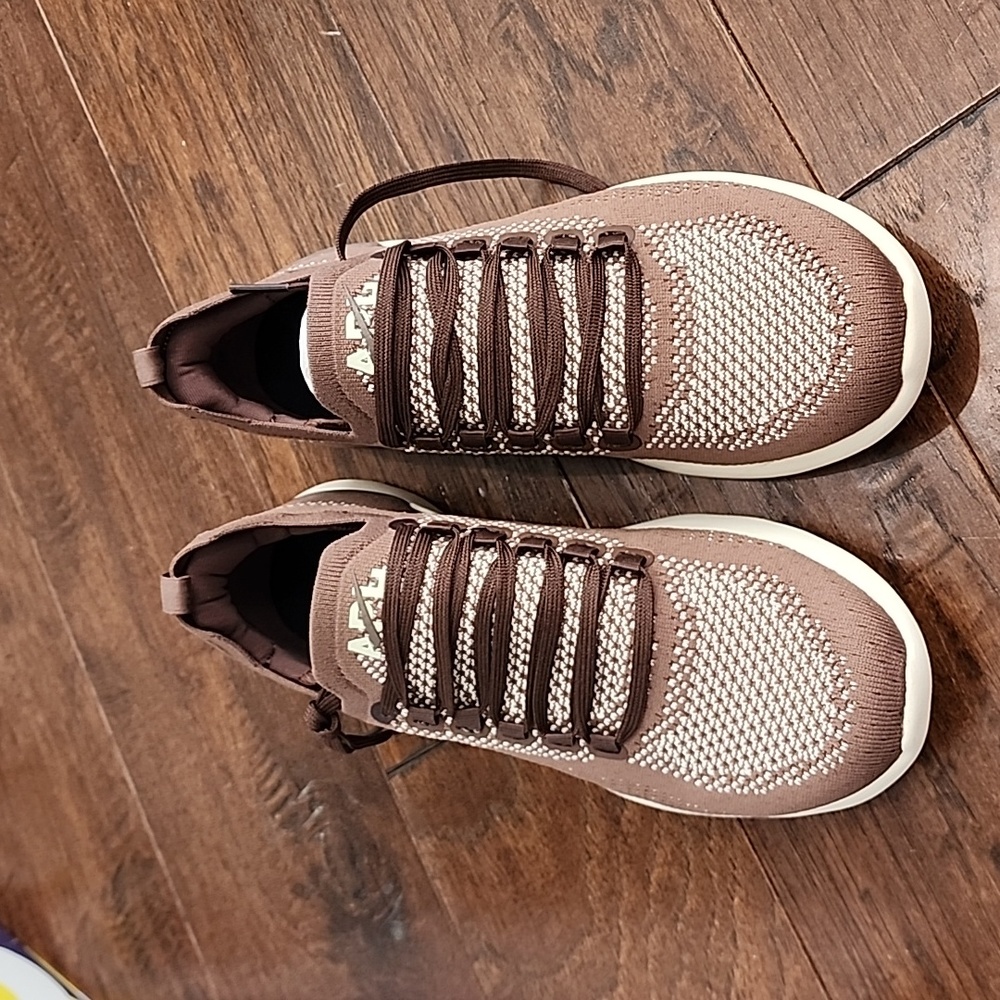 APL TechLoom Breeze
